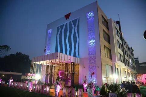 Wingston A Treehouse Hotel Goverdhan Radha Kund Ngoại thất bức ảnh